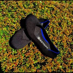 Rothys black flats 8.5